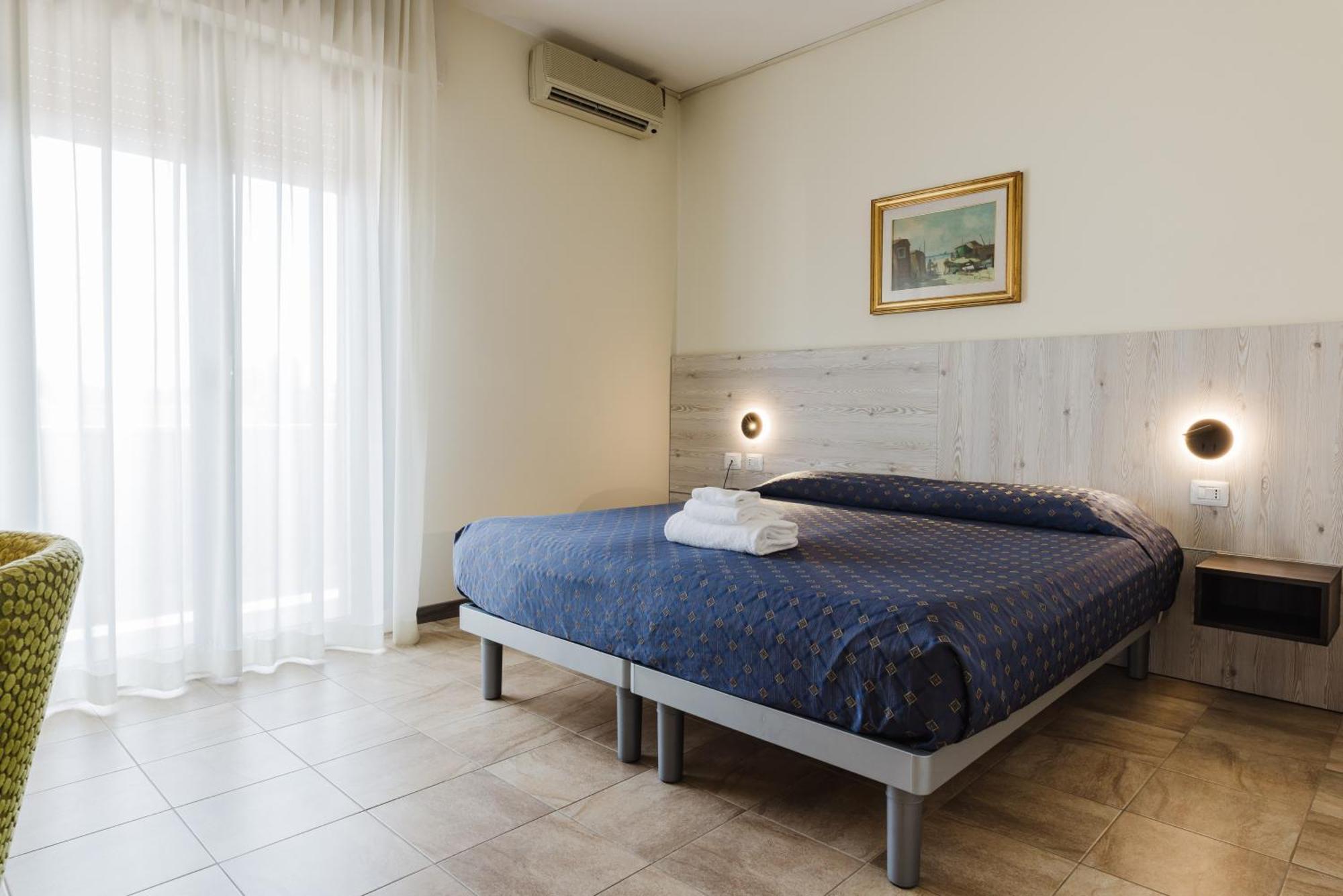 Hotel Colonna Albignasego Bagian luar foto