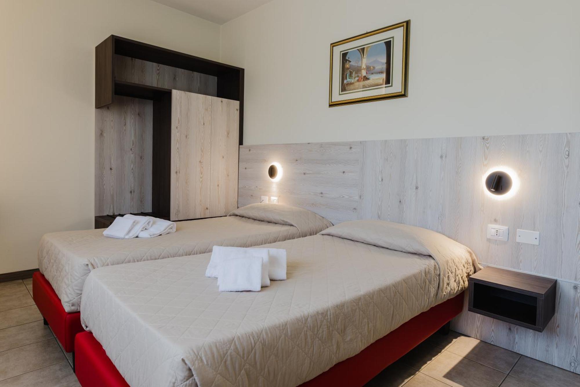 Hotel Colonna Albignasego Bagian luar foto